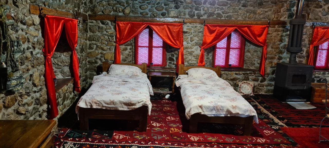 Stone Tower Hotel Plav Bagian luar foto