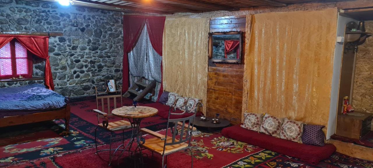 Stone Tower Hotel Plav Bagian luar foto