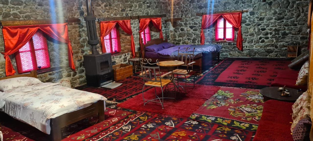 Stone Tower Hotel Plav Bagian luar foto