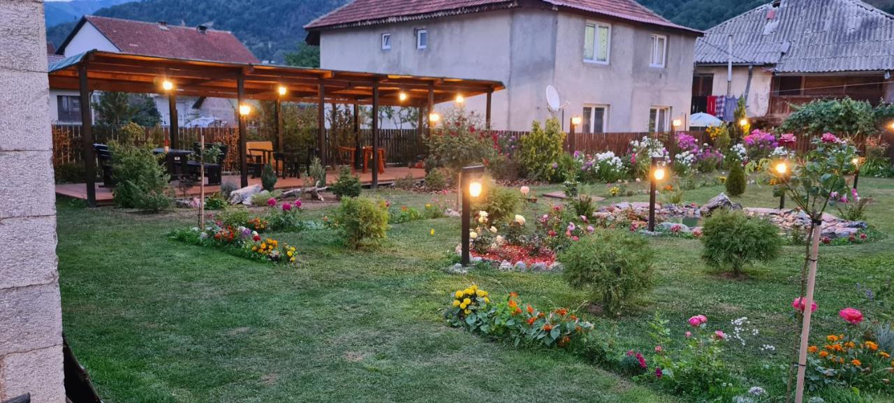 Stone Tower Hotel Plav Bagian luar foto